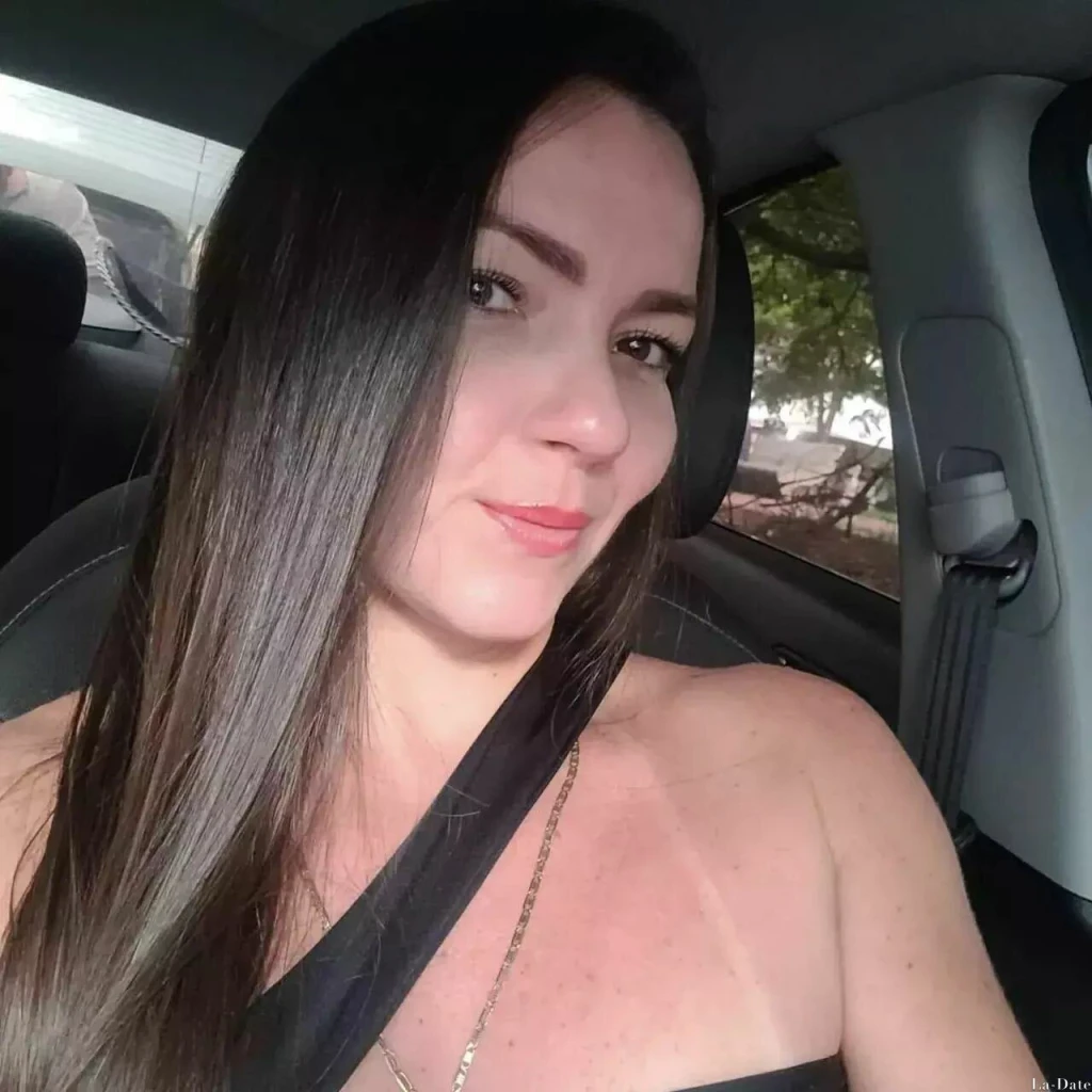 Deisy Profile image 4