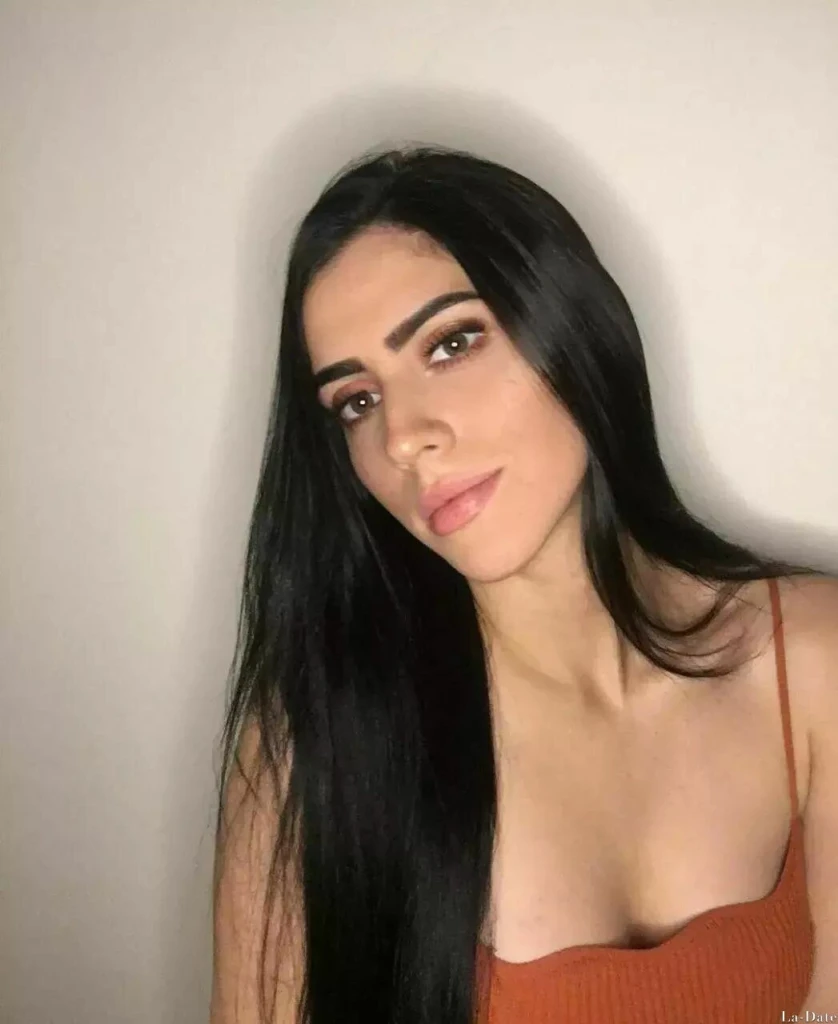 Tatiana Profile image 4