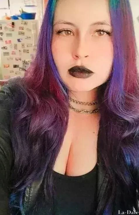 Valentina Profile image 1
