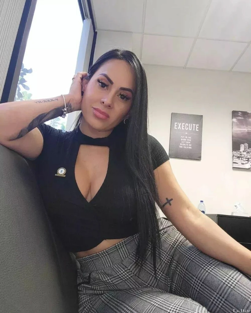 Yina Profile image 1